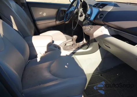 2010 Toyota Rav4 Limited z USA, uszkodzony, nr VIN 2T3DF4DV0AW026785